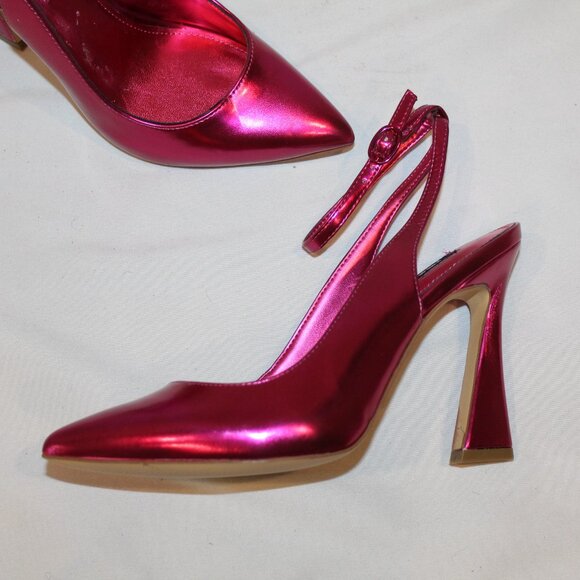 NEW NINE WEST FUSCHIA PINK METALLIC STRAPPY SANDALS SZ 6.5‎ - Picture 2 of 5